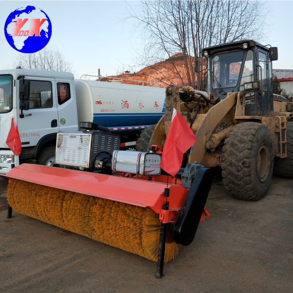 ￥000 改裝自帶動力滾刷、斜角清掃器 （汽車或裝載機改裝掃雪機）